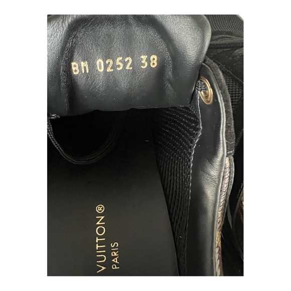 Louis Vuitton Black Run Away Sneaker SZ 38 - Picture 3 of 6